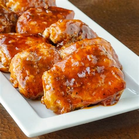 How much fat is in chicken with honey bbq sauce - calories, carbs, nutrition