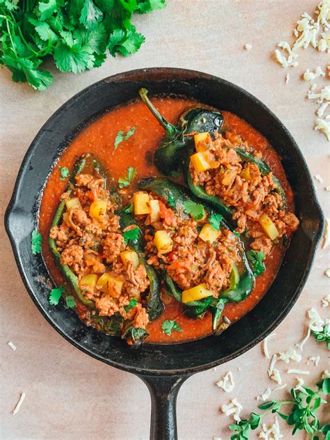How much fat is in chile rellenos with picadillo - calories, carbs, nutrition