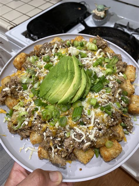 How much fat is in chile verde tater tots (93309.3) - calories, carbs, nutrition