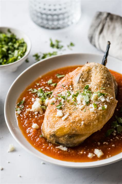 How much fat is in chiles rellenos - calories, carbs, nutrition