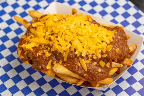 How much fat is in chili cheese fries - calories, carbs, nutrition