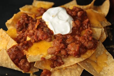 How much fat is in chili cheese nachos - calories, carbs, nutrition