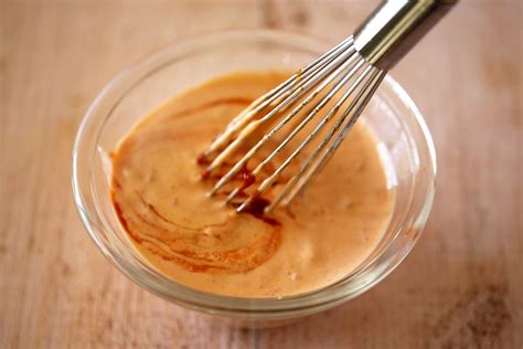 How much fat is in chili mayonnaise - calories, carbs, nutrition