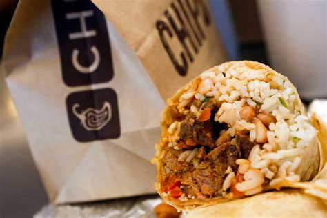 How much fat is in chipotle cheesesteak - calories, carbs, nutrition