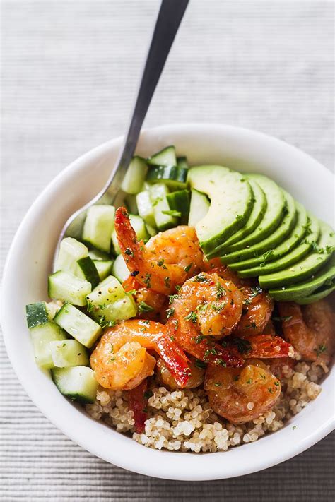 How much fat is in chipotle grilled shrimp with vegetables quinoa salad - calories, carbs, nutrition