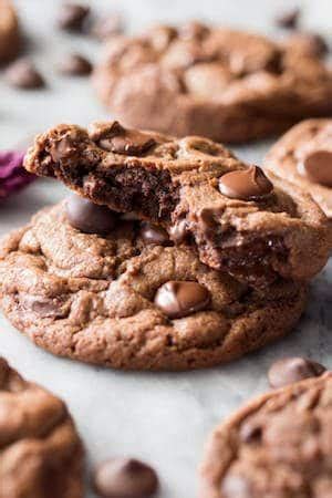 How much fat is in chocolate chip cookie sandwich - calories, carbs, nutrition