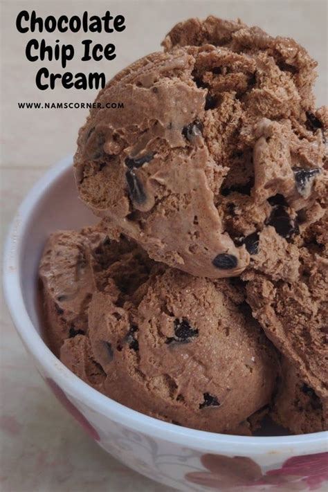 How much fat is in chocolate chip ice cream - calories, carbs, nutrition