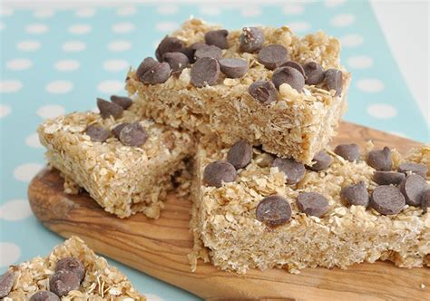 How much fat is in chocolate chip muesli bar - calories, carbs, nutrition