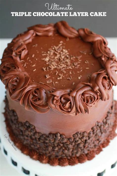 How much fat is in chocolate layer cake - calories, carbs, nutrition