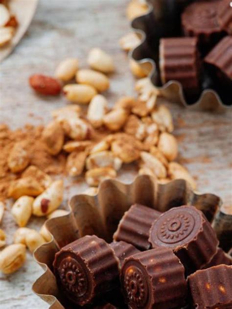 How much fat is in chocolate peanut crunch - calories, carbs, nutrition