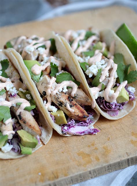 How much fat is in cilantro chicken tacos 2 tacos - calories, carbs, nutrition