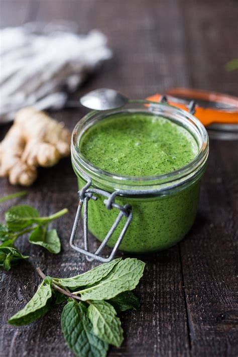 How much fat is in cilantro mint chutney - calories, carbs, nutrition