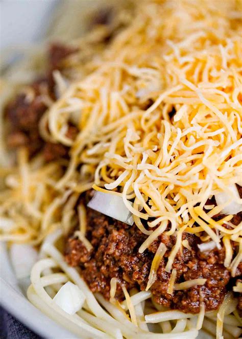 How much fat is in cincinnati chili - calories, carbs, nutrition