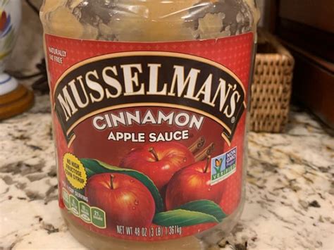 How much fat is in cinnamon applesauce - calories, carbs, nutrition