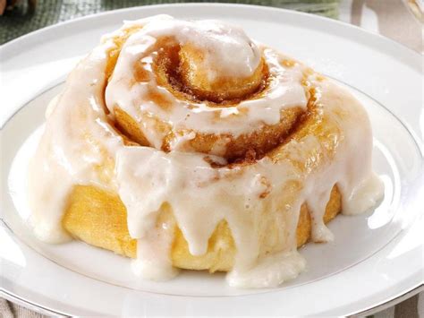 How much fat is in cinnamon bun - calories, carbs, nutrition