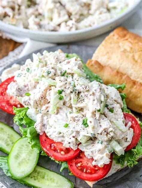 How much fat is in classic chicken salad (59325.0) - calories, carbs, nutrition