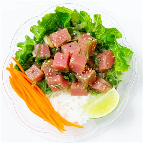 How much fat is in classic poke bowl - calories, carbs, nutrition