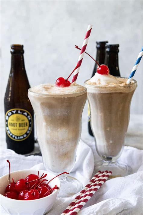 How much fat is in classic root beer float - calories, carbs, nutrition