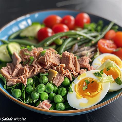 How much fat is in classique nicoise salad - calories, carbs, nutrition