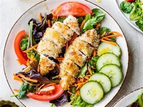 How much fat is in coconut chicken salad - calories, carbs, nutrition