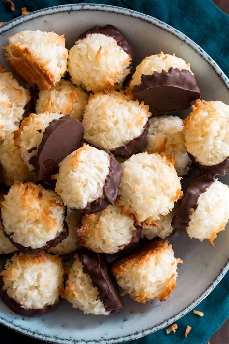 How much fat is in coconut macaroon - calories, carbs, nutrition