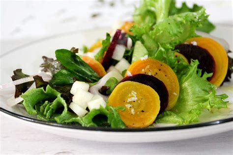 How much fat is in coffee roasted beet salad - calories, carbs, nutrition