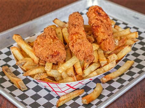 How much fat is in coleman's chicken tender basket (4 tenders) - calories, carbs, nutrition