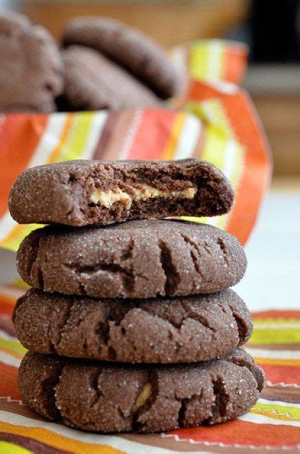How much fat is in cookie, with peanut butter filling, chocolate-coated - calories, carbs, nutrition