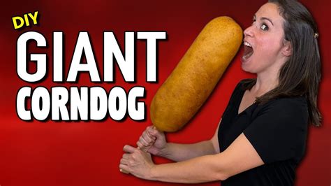 How much fat is in corn dog - calories, carbs, nutrition