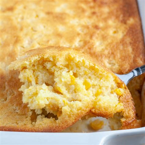 How much fat is in corn pudding - calories, carbs, nutrition