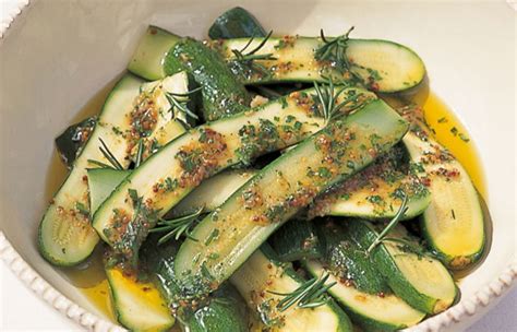 How much fat is in courgettes with peppers - calories, carbs, nutrition