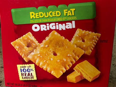 How much fat is in crackers - original - calories, carbs, nutrition