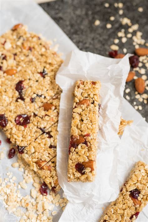 How much fat is in cranberry almond bar - calories, carbs, nutrition