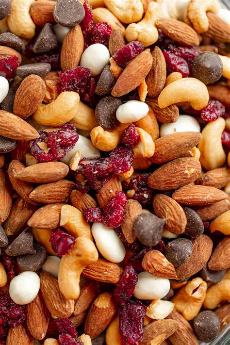 How much fat is in cranberry blend nuts - calories, carbs, nutrition