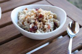 How much fat is in cranberry brown rice pudding - calories, carbs, nutrition