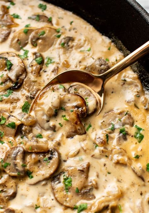 How much fat is in cream of mushroom - calories, carbs, nutrition