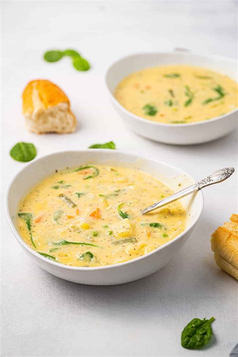 How much fat is in cream of spinach soup 12 oz - calories, carbs, nutrition