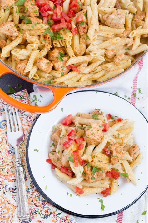 How much fat is in creamy cajun chicken pasta - calories, carbs, nutrition