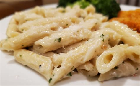 How much fat is in creamy parmesan penne - calories, carbs, nutrition