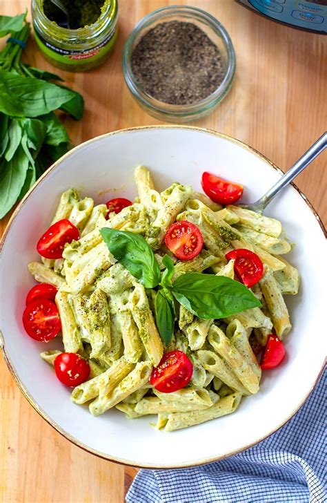 How much fat is in creamy pesto pasta pot - calories, carbs, nutrition