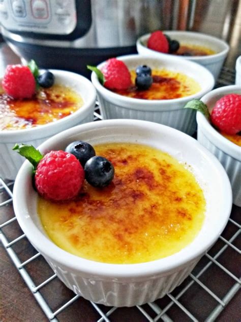 How much fat is in creme brulee - calories, carbs, nutrition