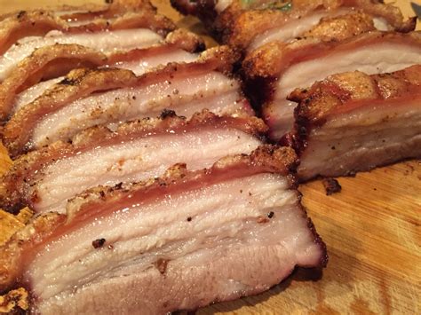 How much fat is in crispy bbq pork - calories, carbs, nutrition