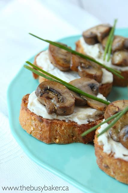 How much fat is in crostini with garlic - calories, carbs, nutrition