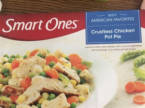 How much fat is in crustless pot pie - calories, carbs, nutrition
