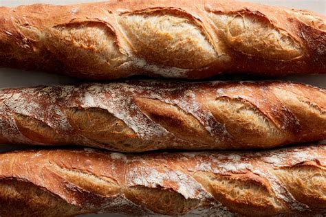 How much fat is in crusty white baguette - calories, carbs, nutrition