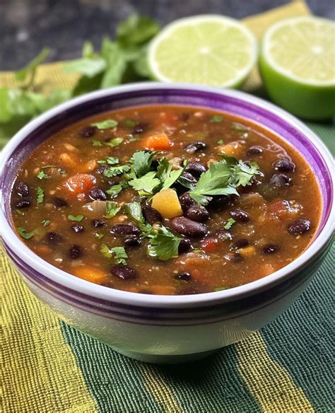 How much fat is in cuban black bean soup - calories, carbs, nutrition