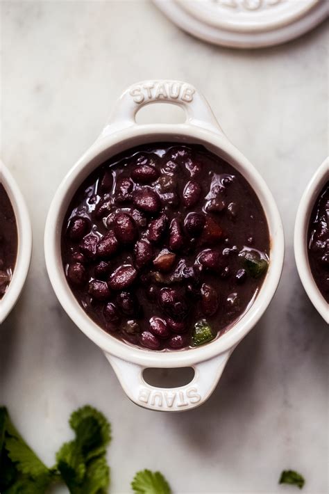 How much fat is in cuban black bean soups - calories, carbs, nutrition