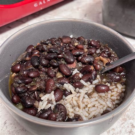 How much fat is in cuban black beans and rice - calories, carbs, nutrition