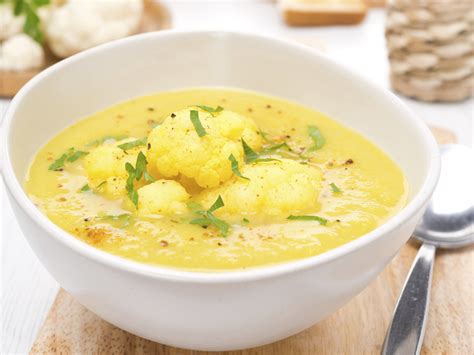 How much fat is in curried cauliflower soup - calories, carbs, nutrition