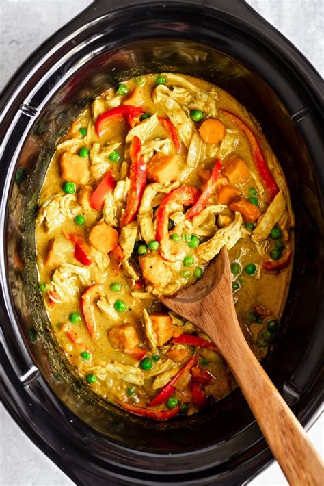 How much fat is in curried chicken & fruit salad - calories, carbs, nutrition